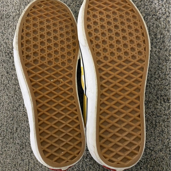 Vans - Picture 2 of 3